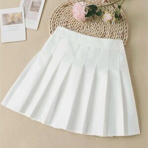 Shein girl's bright white pleated mini skirt built-in shorts skort tennis preppy